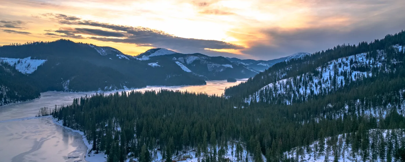 Living in Spirit Lake, Idaho: A Local's Guide to Moving Here