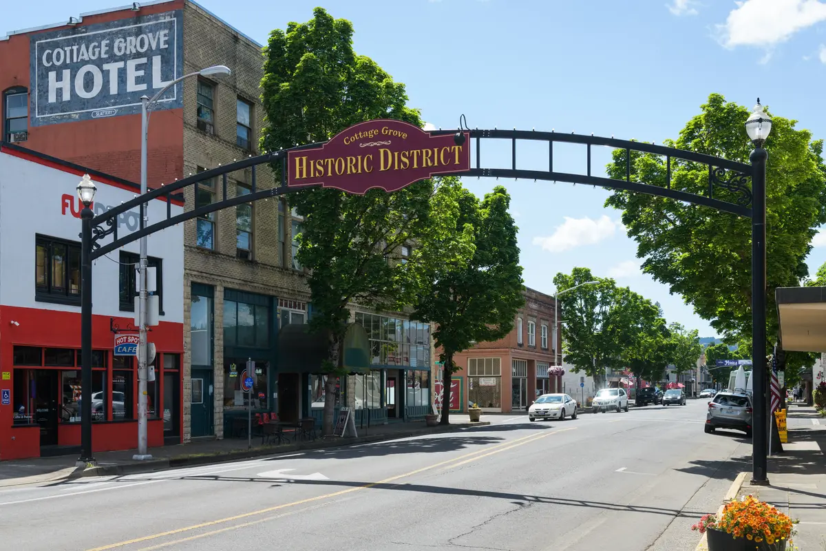 Living in Cottage Grove, Oregon