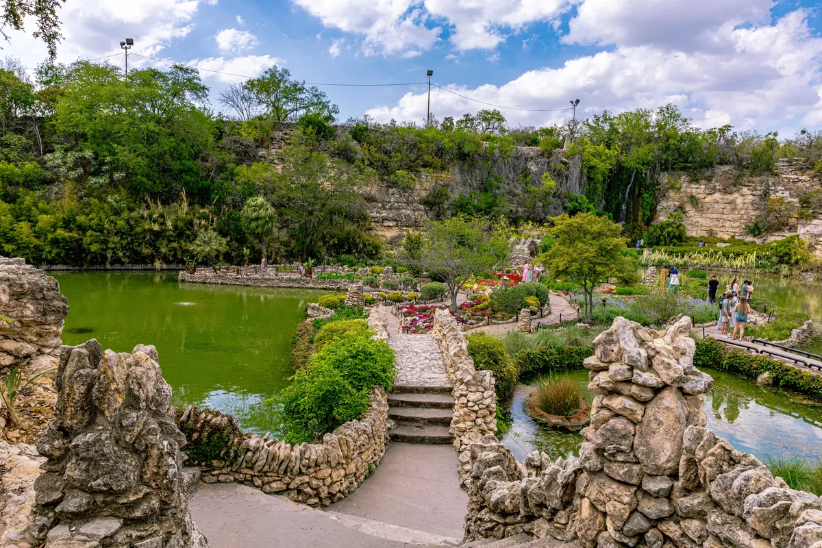 Alamo Heights scenery